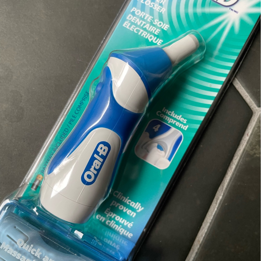 ORAL B HUMMINGBIRD Power Flosser & Pick W/3 Floss Heads - NIP NEW